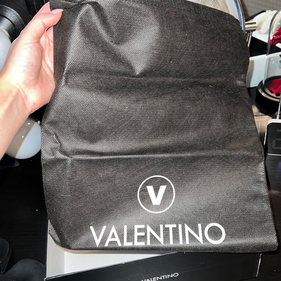 COPY - NWB Valentino slides - Picture 3 of 3